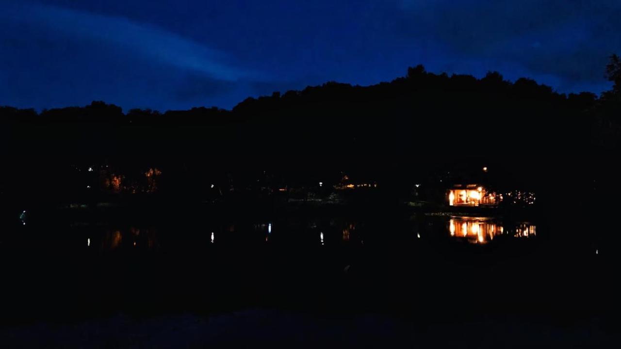Rock&wood Cozy House Homestay *